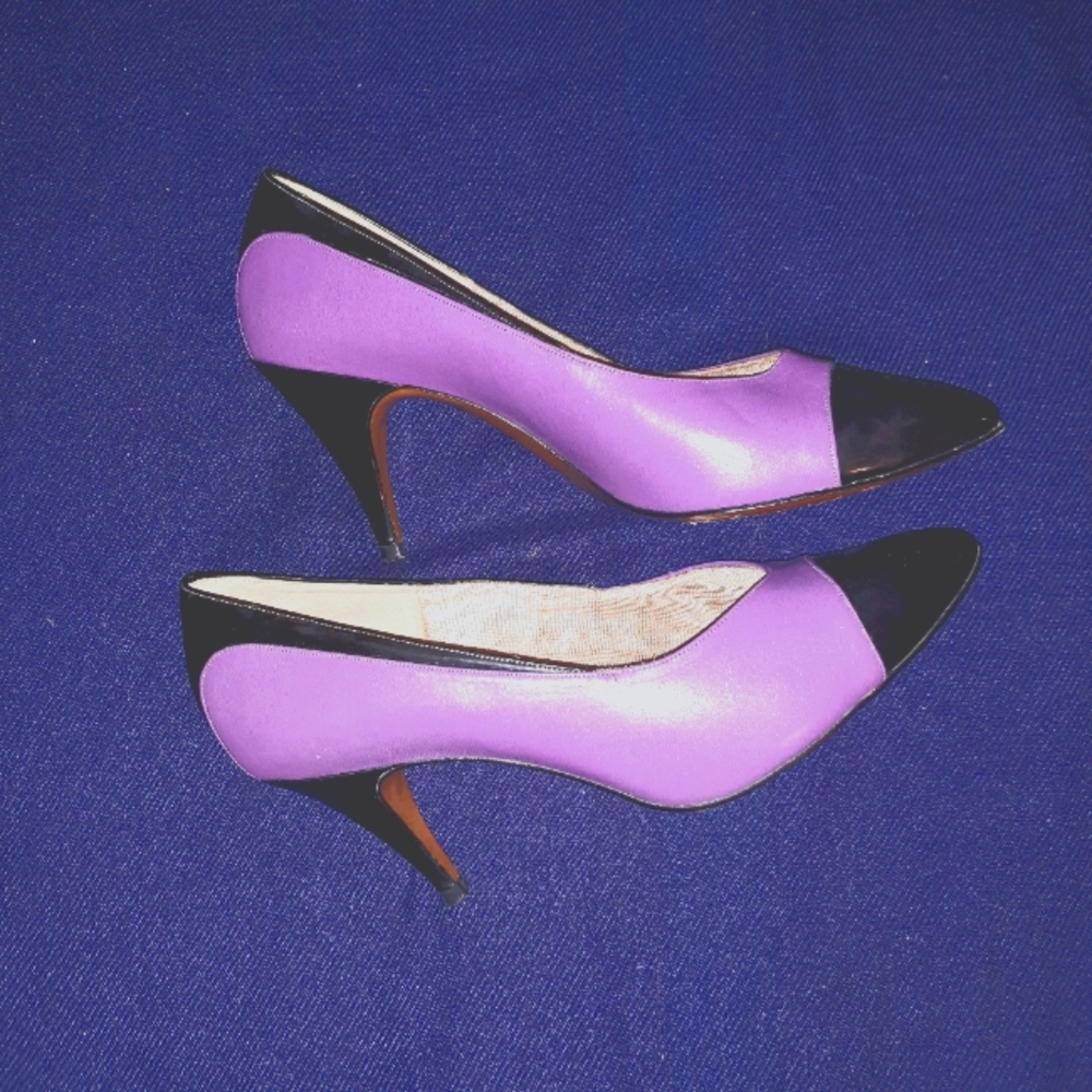 Life stride Purple and Black High heeled pumps
